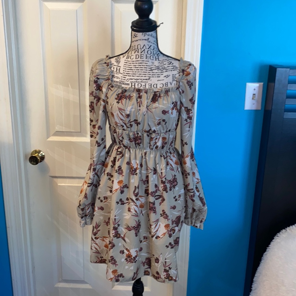 Women’s off the shoulder floral dress